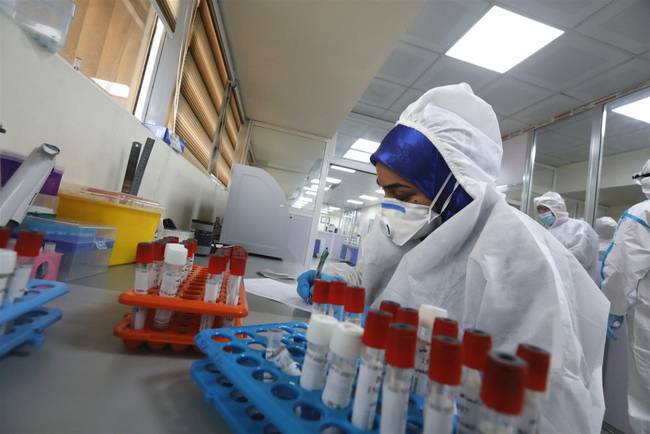 超負(fù)荷運轉(zhuǎn)100多天 這座中國援建實驗室成了“樣板”