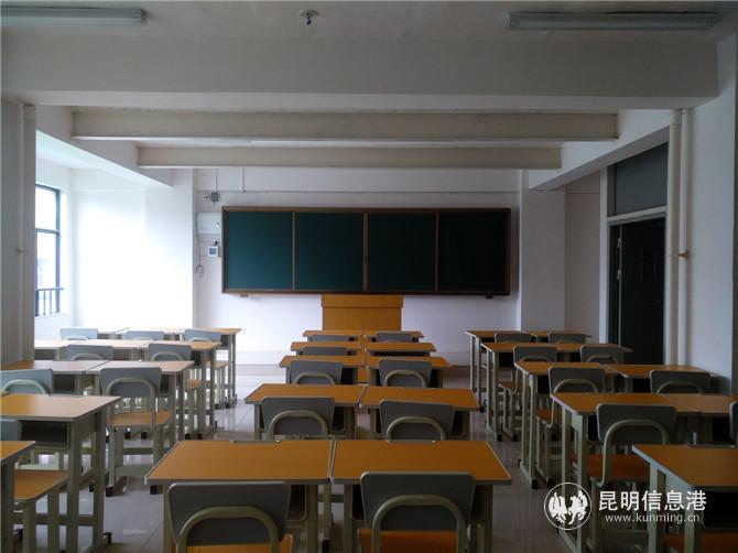 干凈整潔的教室 干凈整潔的教室