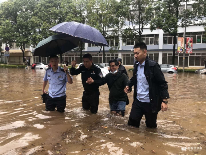 0818_1.jpg 0818_1.jpg