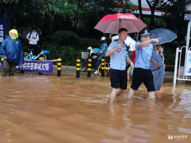 0818_4.jpg 0818_4.jpg