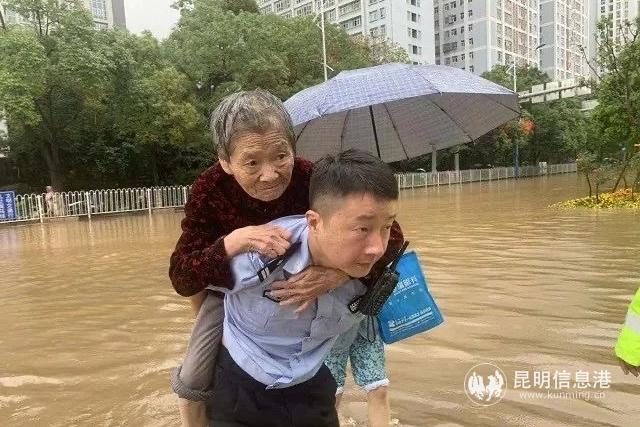 0818_11.jpg 0818_11.jpg