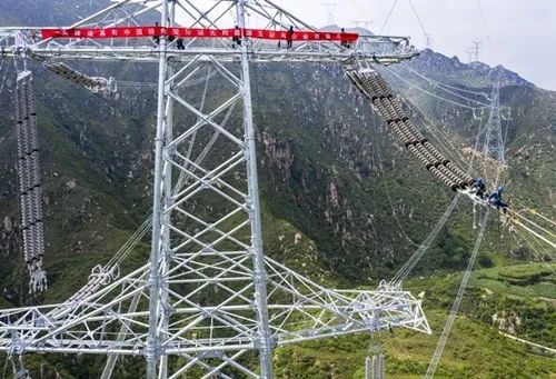 100%清潔能源供電！張北-雄安特高壓交流工程投運