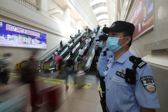 李忠建：沖鋒在前，守護戰(zhàn)“疫”生命線｜鐵路抗疫英雄譜之二