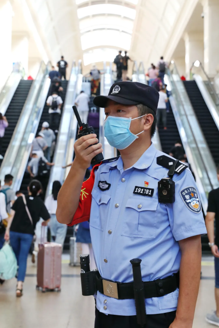 李忠建：沖鋒在前，守護戰(zhàn)“疫”生命線｜鐵路抗疫英雄譜之二