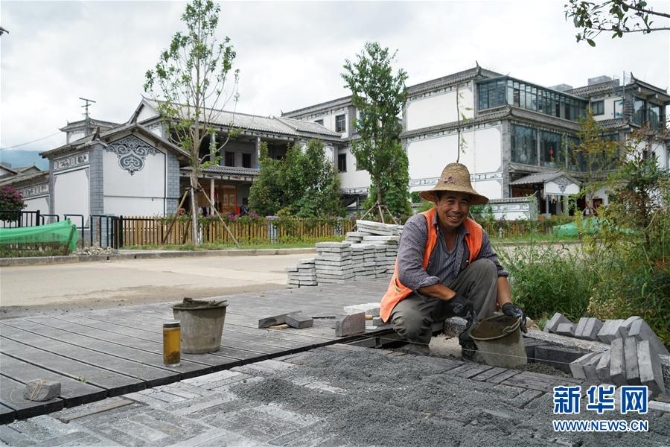 （社會(huì)）（5）大理古生村：洱海清了 游客多了