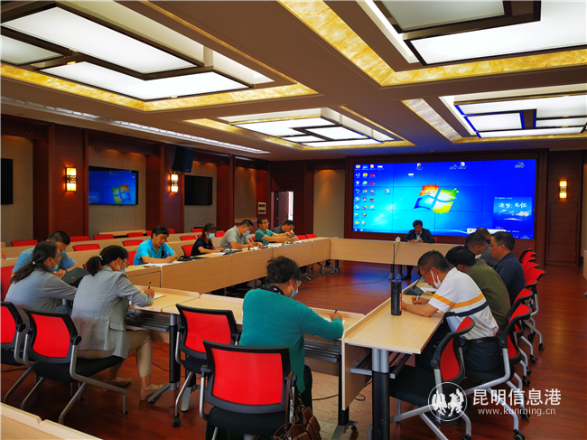 張橋貴校長召集分管部門領導班子召開黨風廉政建設專題會議