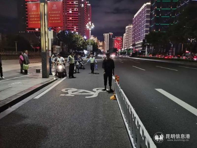 未成年男子駕駛無(wú)牌電單車(chē)肇事逃逸致人重傷 昆明交警抽絲剝繭將其抓獲1