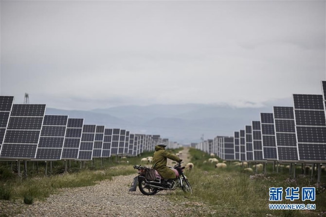 (新華全媒頭條·走向我們的小康生活·決戰(zhàn)決勝脫貧攻堅·圖文互動)(4)高原上綻放的光芒——來自青海攻克深度貧困堡壘的故事