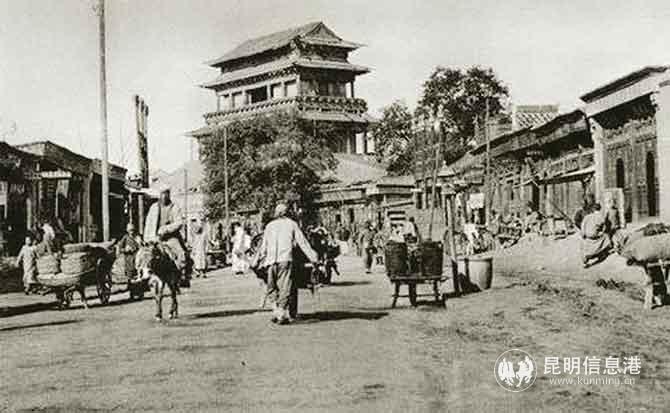 解放前的移動(dòng)售水車(chē) 解放前的移動(dòng)售水車(chē)