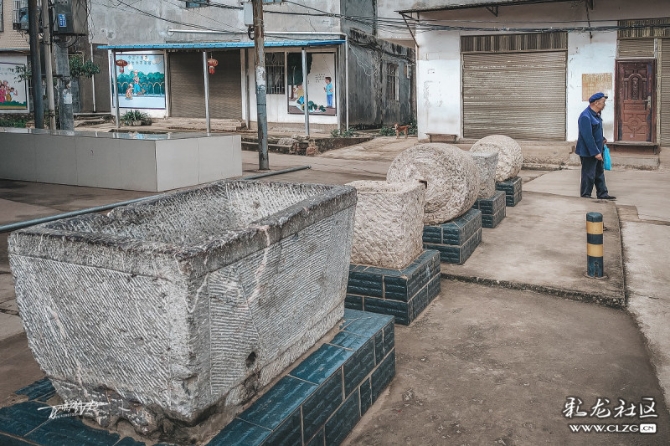 16010003688157567729660583212_5560