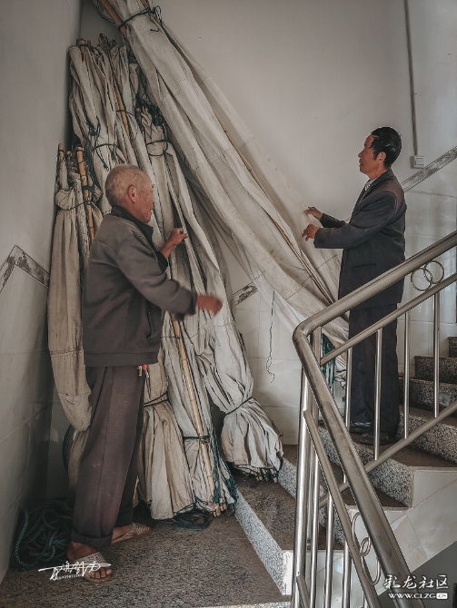 16010003687955594424451076237_5560