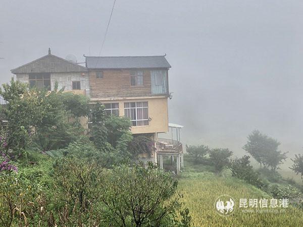 圖片1 田畔人家 記者譚石艷 攝