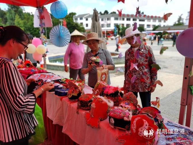 猜燈謎做月餅看非遺 呈貢區(qū)2020年“我們的節(jié)日·中秋”主題活動(dòng)舉行3 猜燈謎做月餅看非遺 呈貢區(qū)2020年“我們的節(jié)日·中秋”主題活動(dòng)舉行3