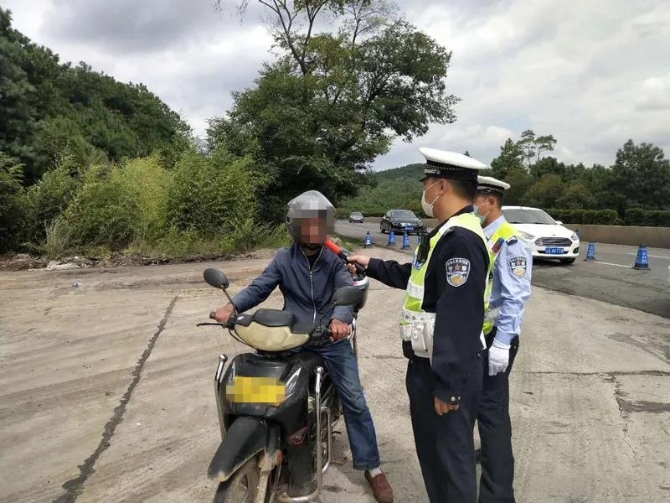 “雙節(jié)”假期，宣威5名“酒司機”撞“槍口”