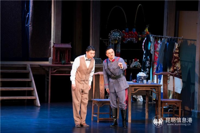 《戲臺(tái)》劇照 史春陽(yáng)攝 《戲臺(tái)》劇照 史春陽(yáng)攝