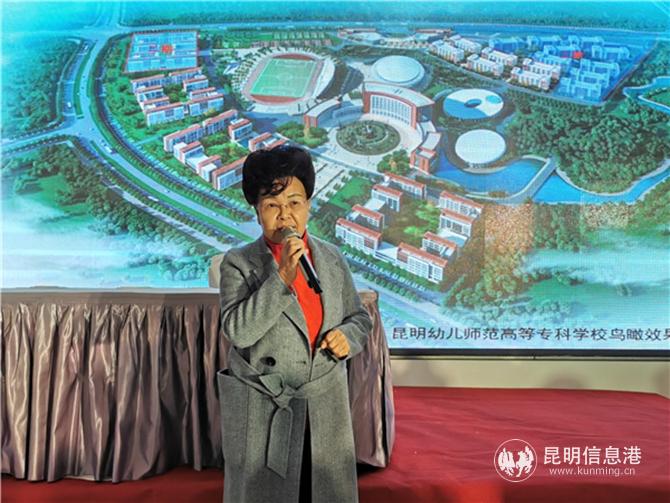 黃自仁老師作為離退休同志代表做分享