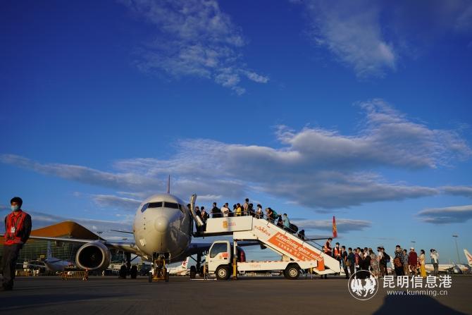 今年冬航季云南省內(nèi)各機場計劃新增航線43條1 今年冬航季云南省內(nèi)各機場計劃新增航線43條1