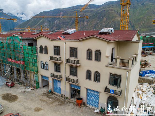 白鶴灘電站云南庫(kù)區(qū)移民開(kāi)始選房 (2).jpg