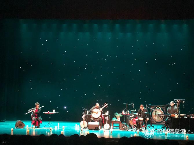 演出現(xiàn)場-記者周然攝 演出現(xiàn)場-記者周然攝