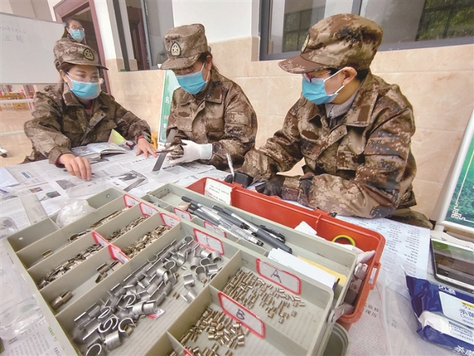 9b28dd03-25b9-443a-b8cf-b58fff3b60d8 9b28dd03-25b9-443a-b8cf-b58fff3b60d8