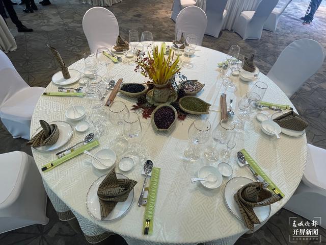 云南省第十七屆職工職業(yè)技能大賽中式烹調(diào)餐廳服務(wù)員技能競(jìng)賽舉行