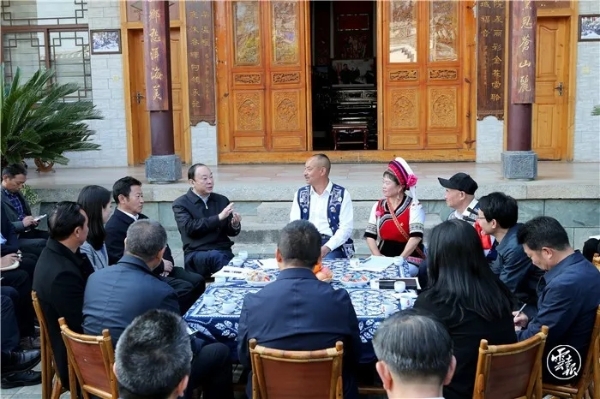 640.webp (1) 640.webp (1)