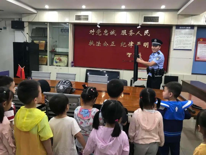 “群眾的小事，就是我們的大事”