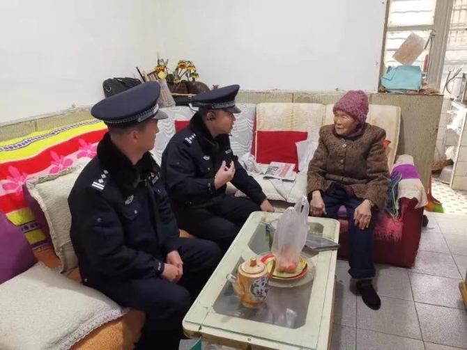 “群眾的小事，就是我們的大事”