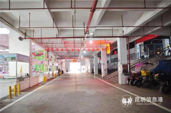 劉家榮系列作品2《公共服務(wù)優(yōu)化.最美集貿(mào)市場》。