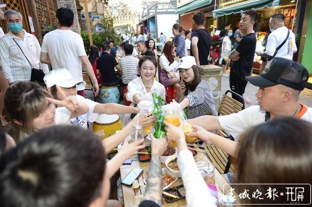 讓你嗨到深夜！昆明南強街“深夜食堂”熱鬧開街