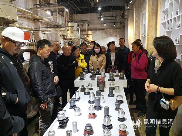 現(xiàn)場觀摩學(xué)習(xí) 現(xiàn)場觀摩學(xué)習(xí)