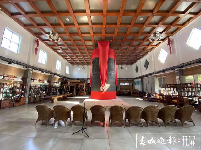 重42.6噸！世界上“最大緊壓茶”落戶云南騰沖