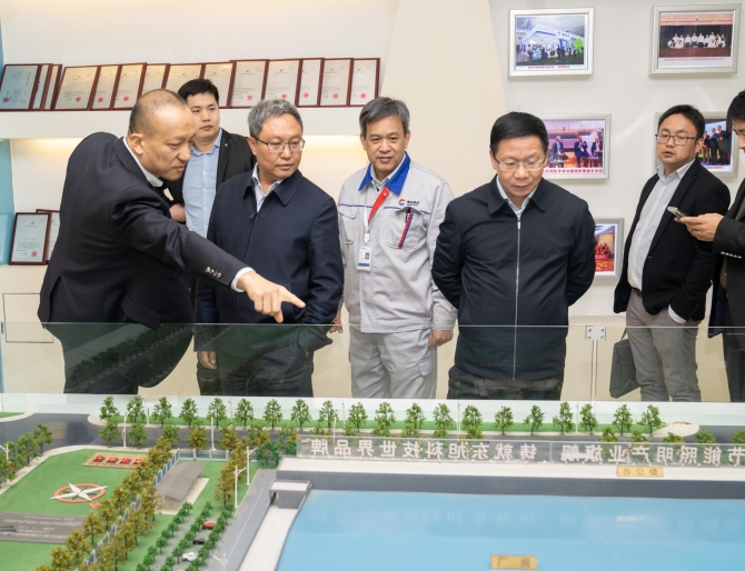 成都中光電科技