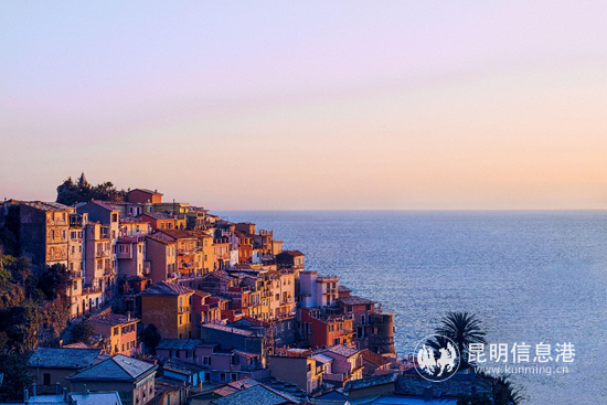 意大利五漁村小鎮(zhèn)實(shí)景圖