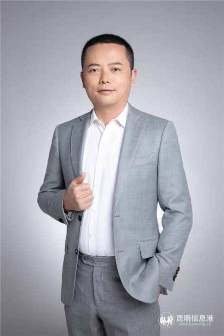 昆明網(wǎng)絡(luò)文學(xué)協(xié)會(huì)理事、閱文集團(tuán)大神作家醉虎