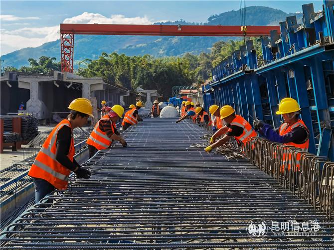 大瑞鐵路保（山）瑞（麗）段開始架梁，全線施工進(jìn)入重要節(jié)段。通訊員沙世平 謝一可 陳暢 供圖 (5)