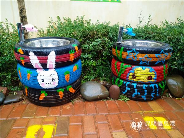 嵩明縣縣直機關(guān)幼兒園自制的卡通洗手臺，有趣、美觀、實用。記者江楓攝