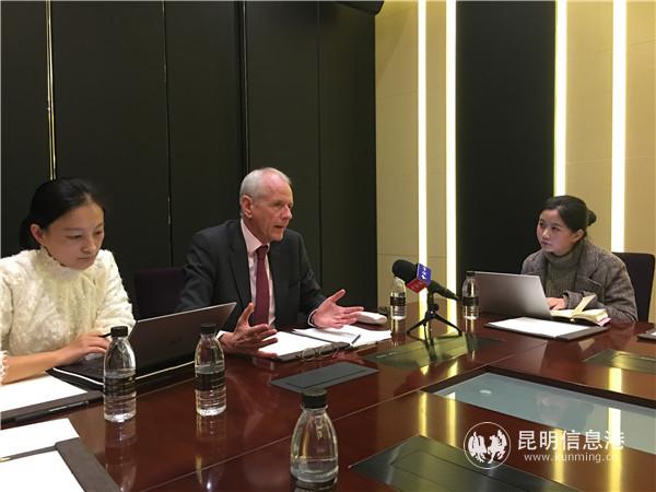 史云森接受記者采訪 史云森接受記者采訪