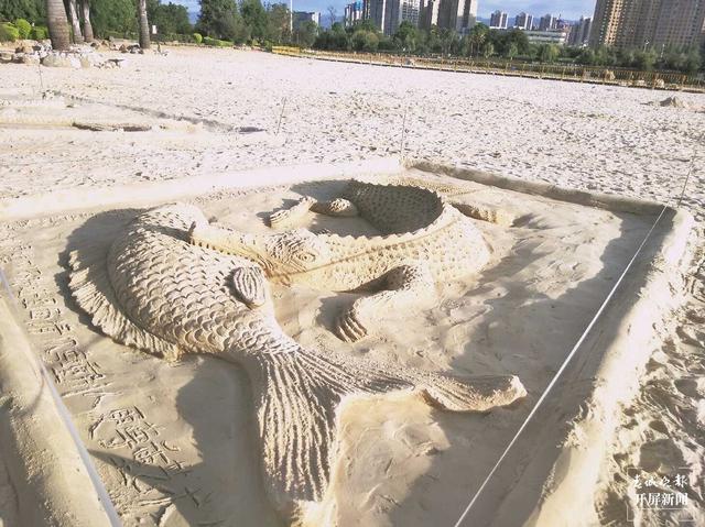 玉溪有位“沙雕爺爺” 記者 李春麗 攝