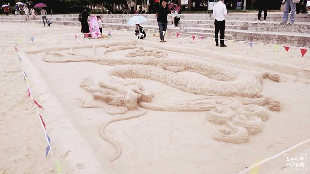 玉溪有位“沙雕爺爺” 記者 李春麗 攝