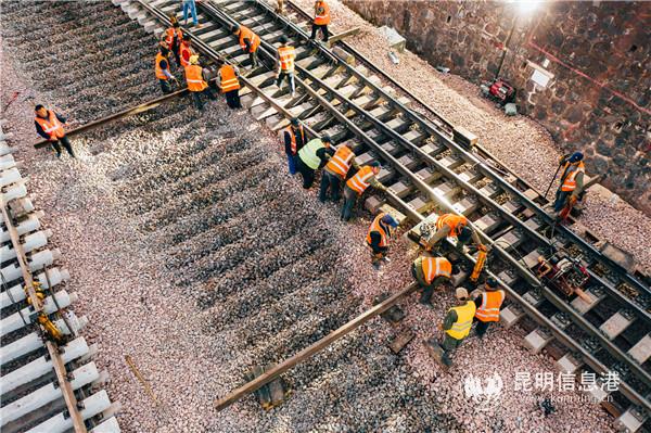 廣通至大理鐵路“擴(kuò)能大手術(shù)”穩(wěn)步推進(jìn)。供圖3