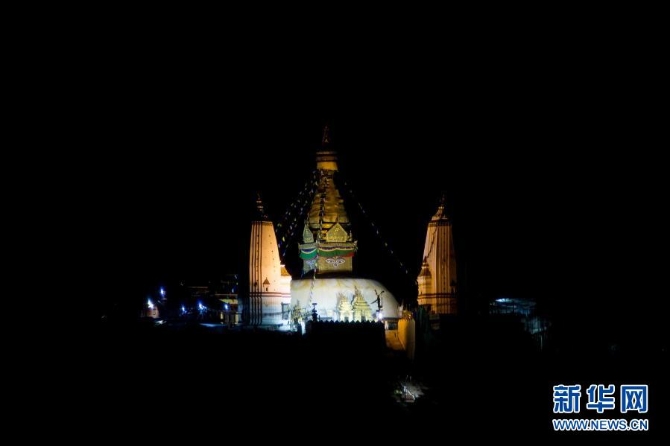 這是2020年8月3日在尼泊爾加德滿都拍攝的斯瓦揚布寺。