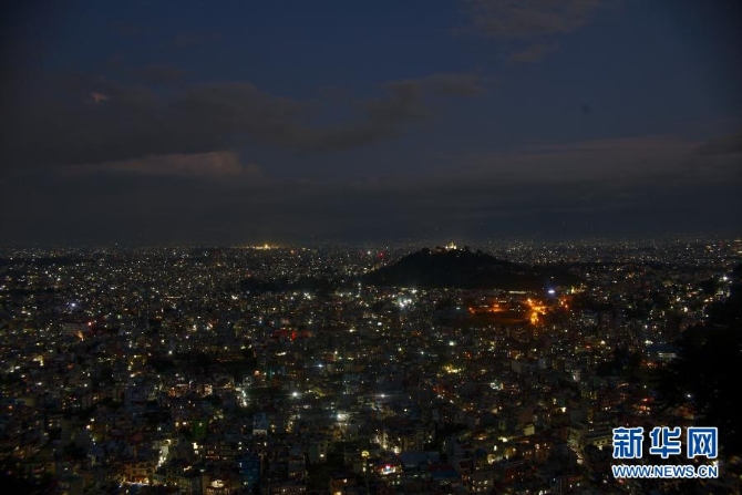 這是2020年8月29日拍攝的尼泊爾加德滿都夜景。