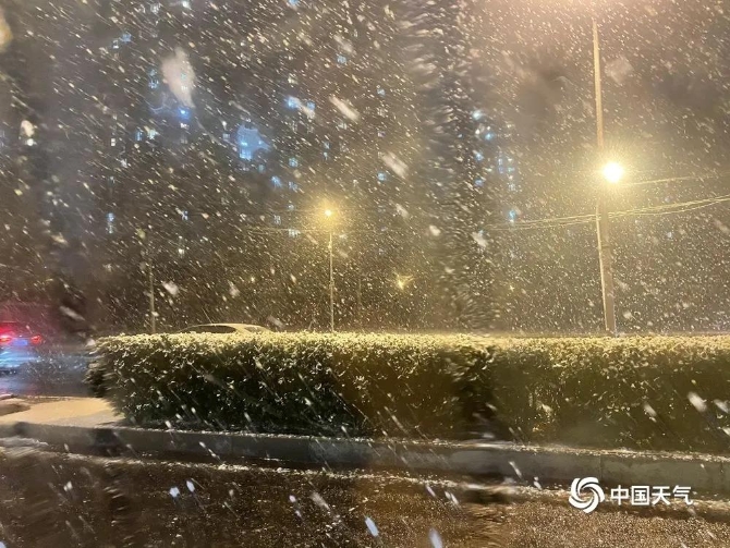 云南大部“高原藍(lán) ”持續(xù)在線，風(fēng)干物燥火險(xiǎn)等級(jí)攀升