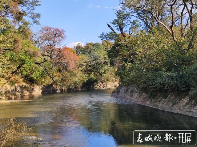 洱海源頭彌苴河，水清葉紅是鄉(xiāng)愁