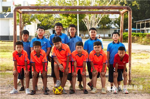 學(xué)校足球隊(duì) 學(xué)校足球隊(duì)