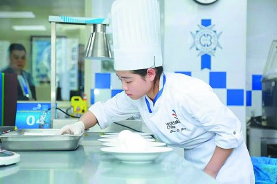 首屆全國職業(yè)技能大賽4位獲獎?wù)叩墓适隆夹刑煜?、能?chuàng)未來 青春奮斗正當(dāng)時