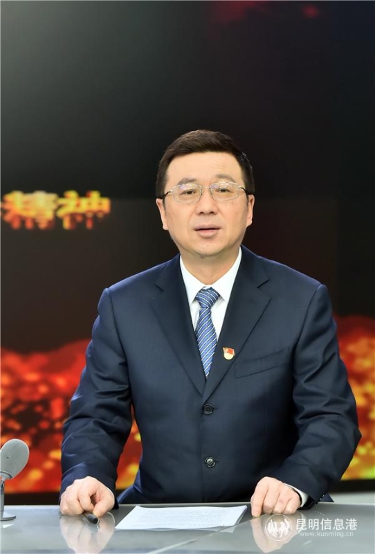 訪談嘉賓中共西山區(qū)委書記王忠 昆明日報記者王俊星 攝 訪談嘉賓中共西山區(qū)委書記王忠 昆明日報記者王俊星 攝