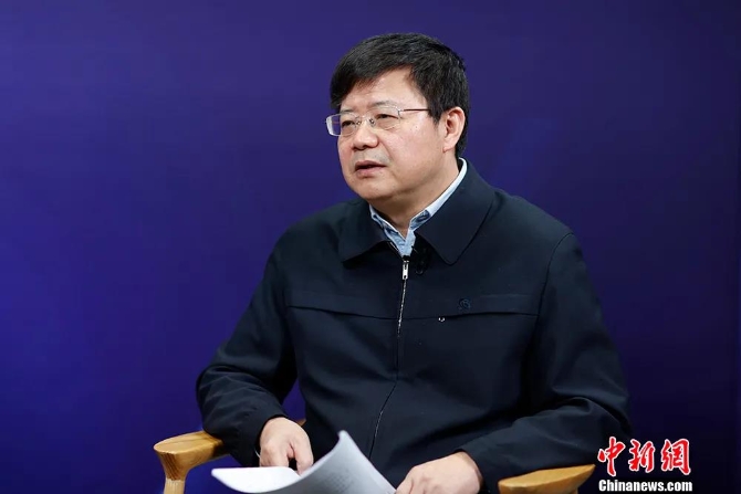 中國(guó)國(guó)家航天局探月與航天工程中心副主任，探月工程三期副總設(shè)計(jì)師、嫦娥五號(hào)任務(wù)新聞發(fā)言人裴照宇接受<a target='_blank' href='http://www.chinanews.com/'>中新社</a>“中國(guó)焦點(diǎn)面對(duì)面”專訪。<a target='_blank' href='http://www.chinanews.com/'>中新社</a>記者 盛佳鵬 攝