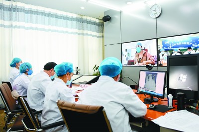 我們勠力同心，奪取抗疫斗爭重大戰(zhàn)略成果